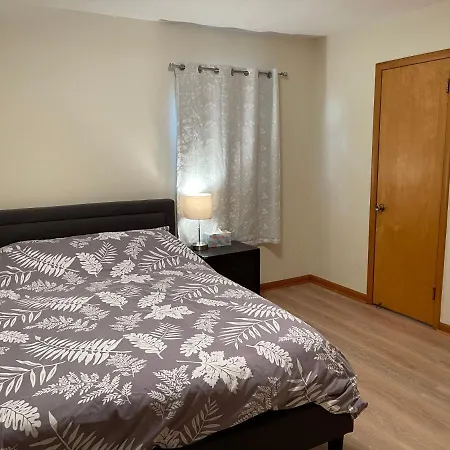 New Brunswick Nj Master Bedroom With Private Bath